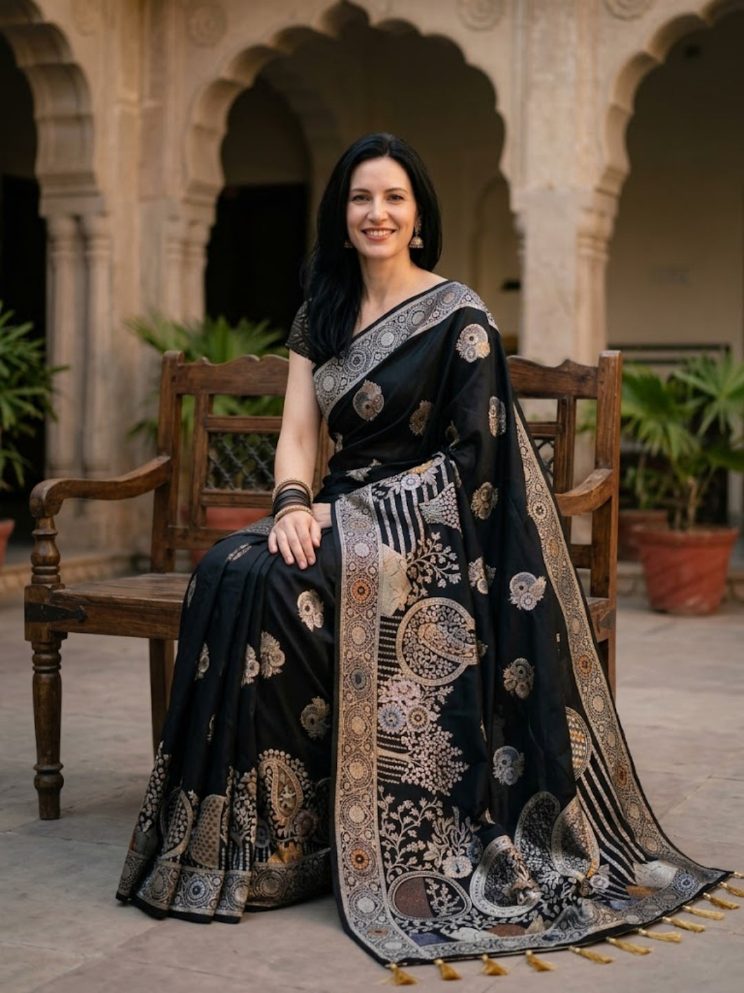 Urban Pallu Woven Design Silk Blend Traditional Saree