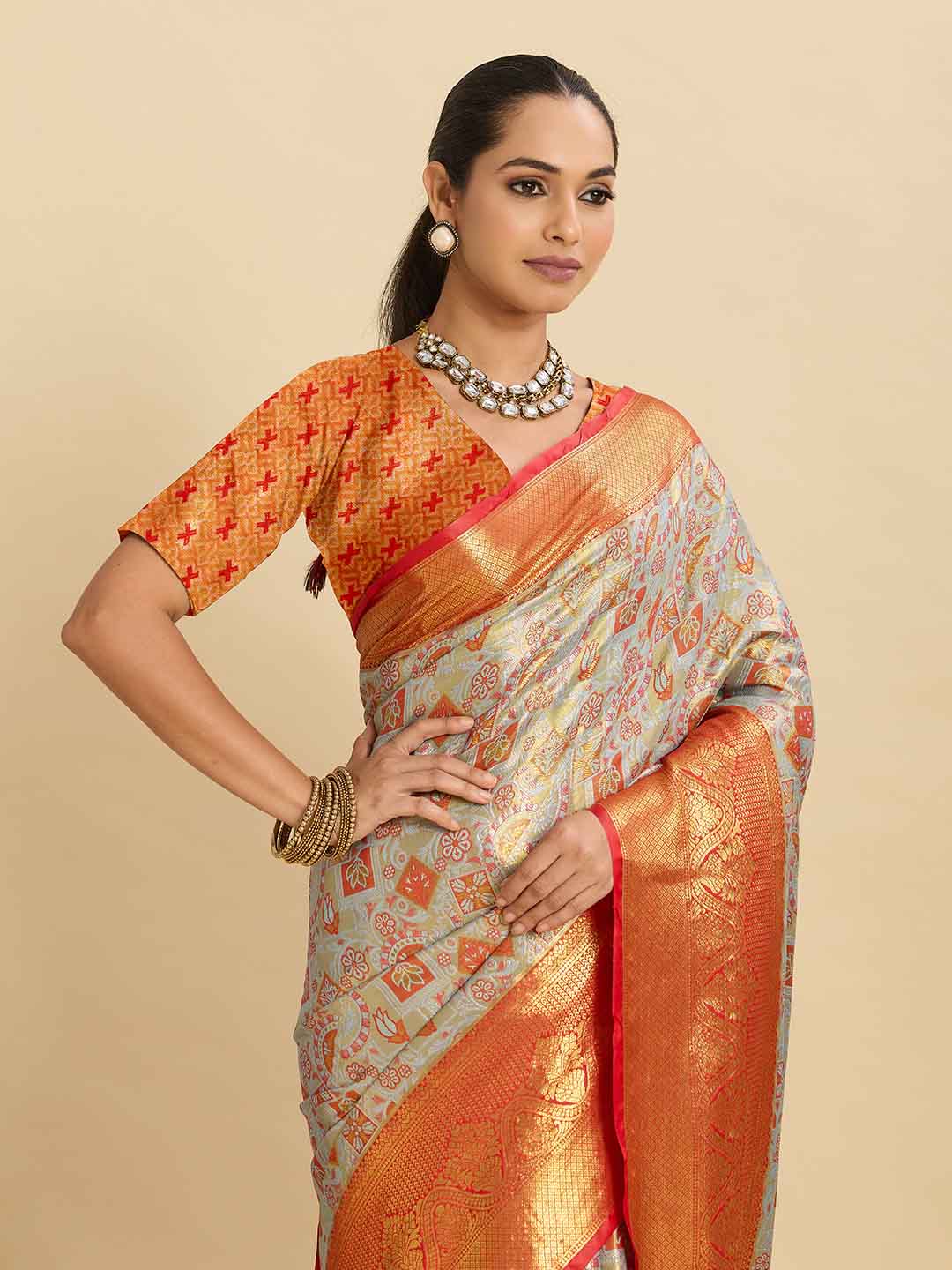 Urban Pallu Woven Design Silk Blend Party Saree