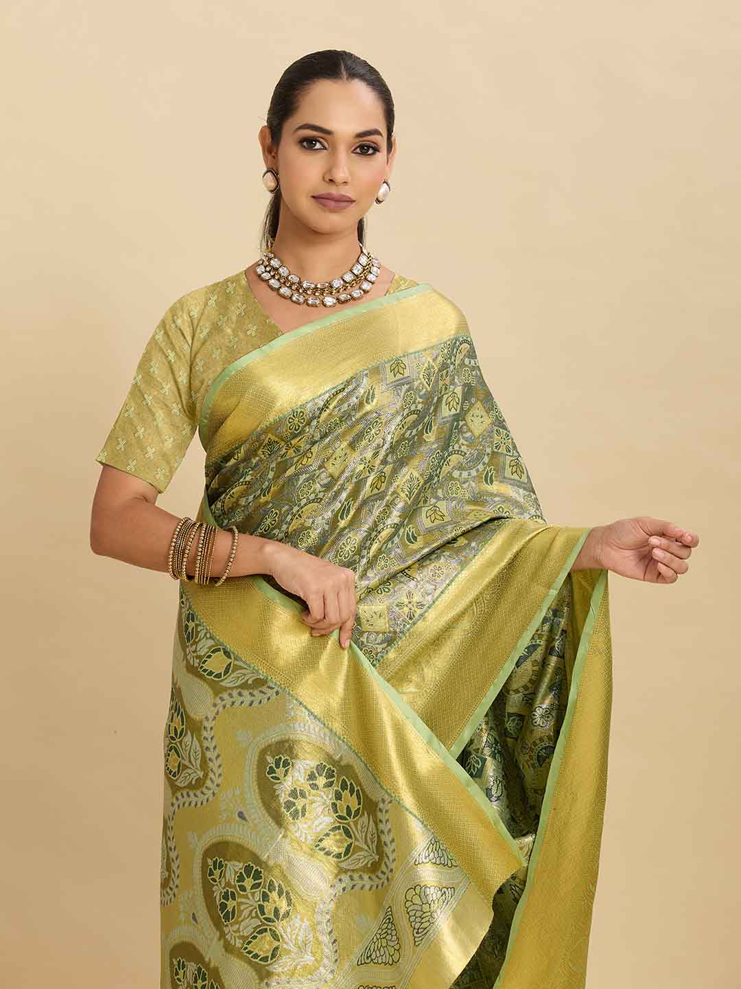 Urban Pallu Woven Design Silk Blend Party Saree