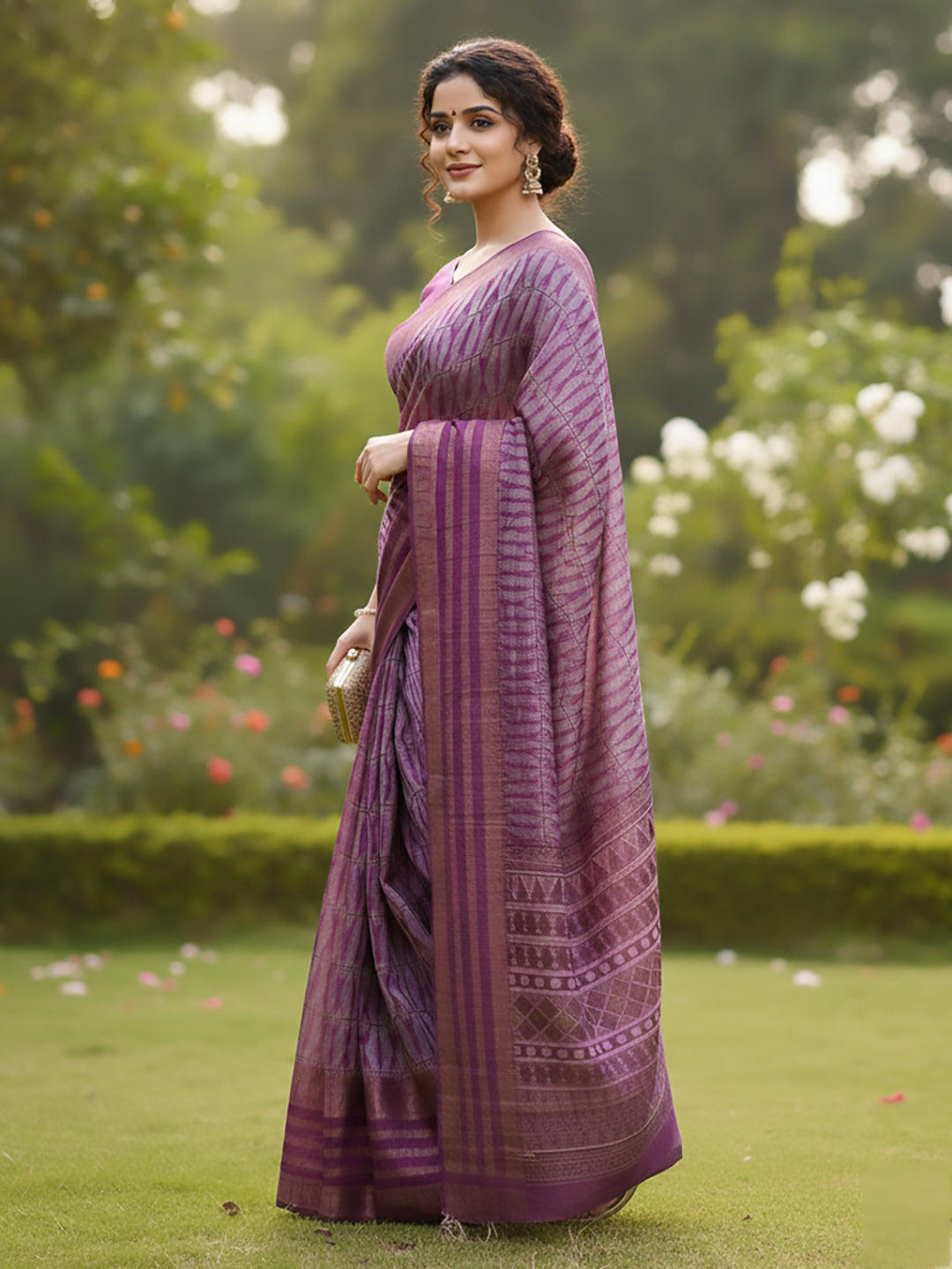 Urban Pallu Floral Sequinned Silk Blend Fusion Saree