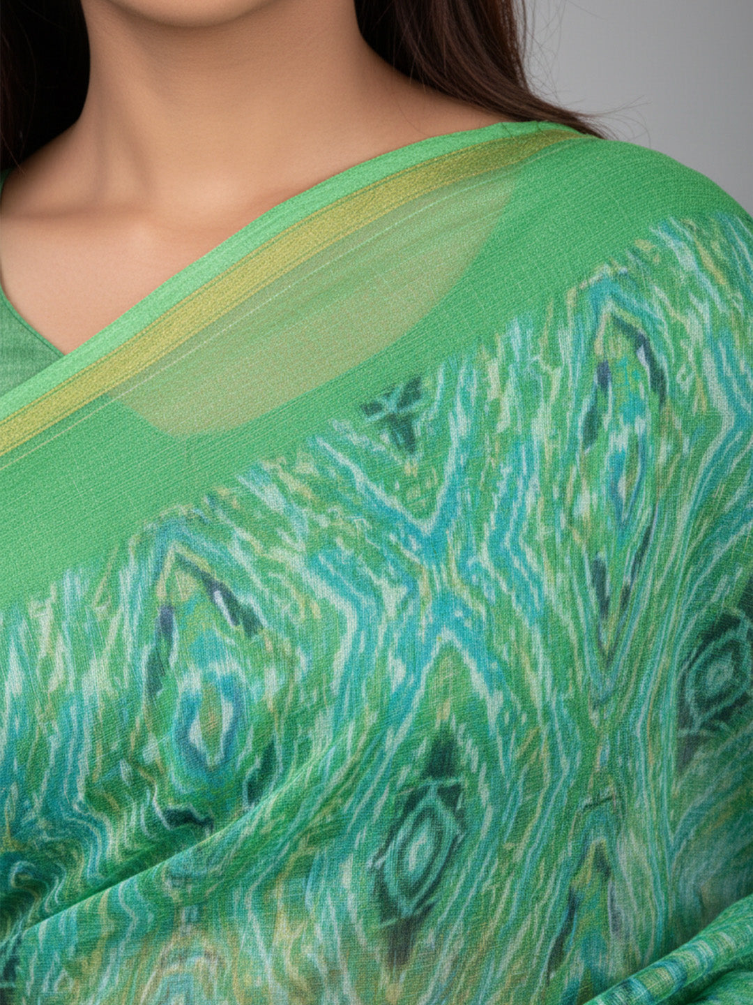 Urban Pallu Solid Silk Blend Festive Saree
