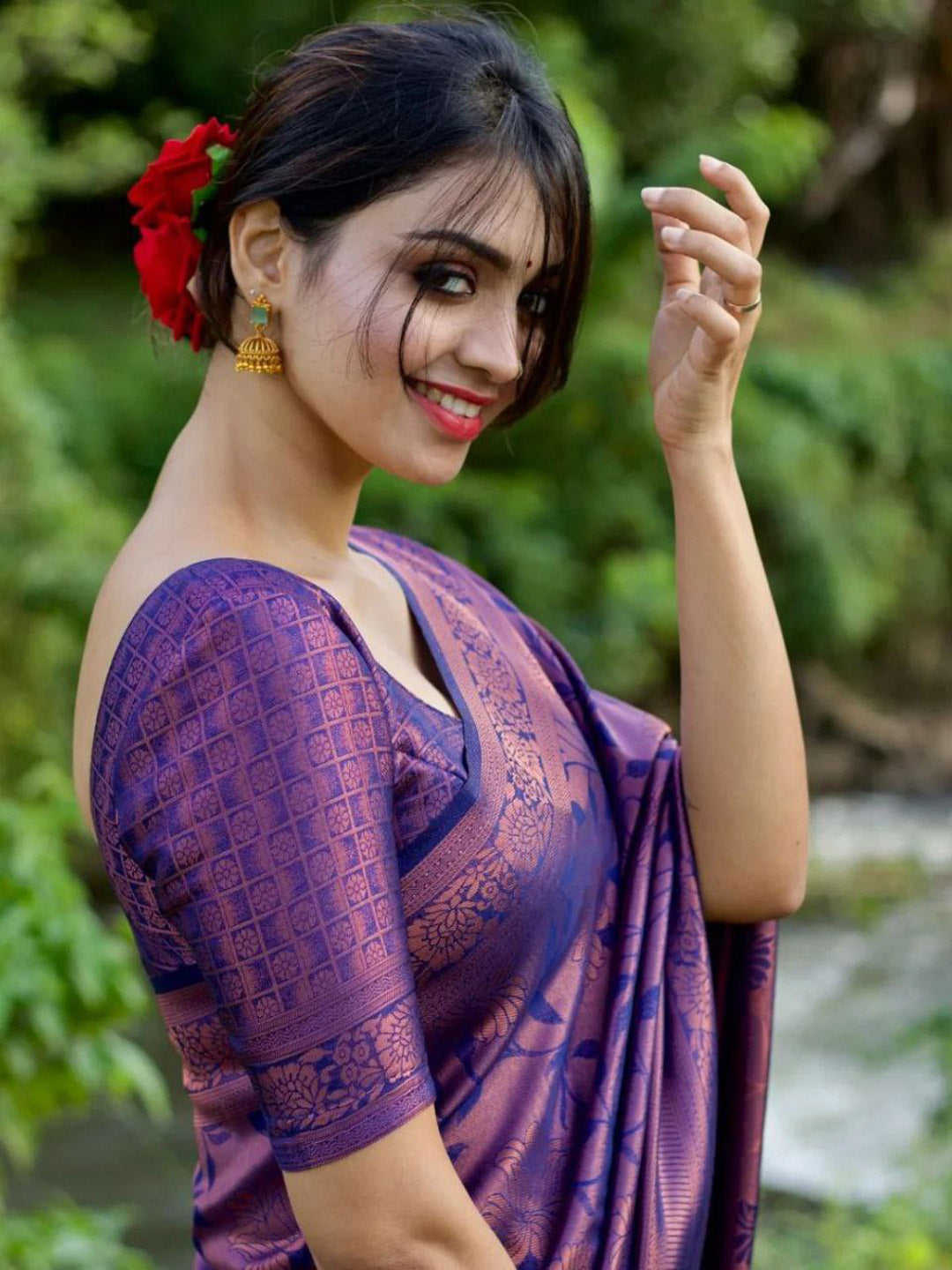 Urban Pallu Woven Design Silk Blend Traditional Saree