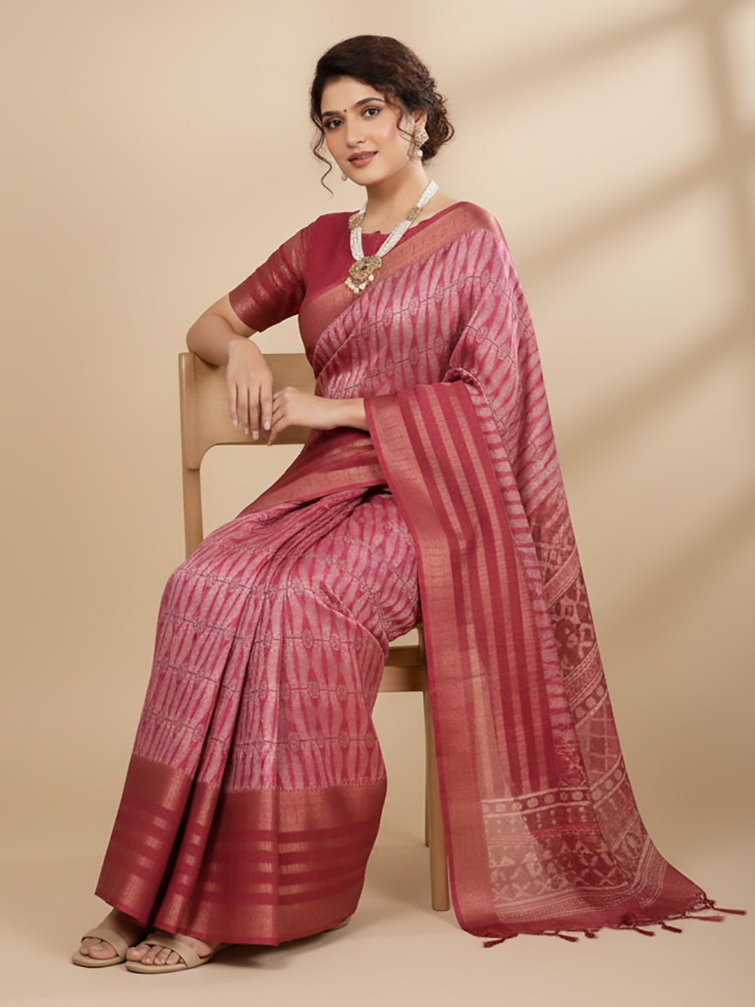 Urban Pallu Floral Sequinned Silk Blend Fusion Saree