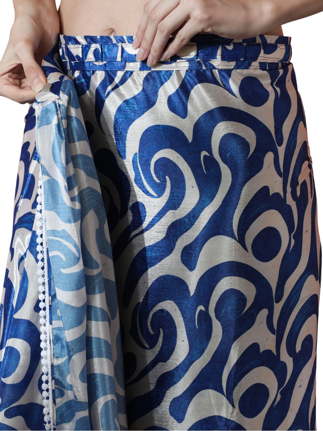 Urban Pallu Woven Design Silk Blend Fusion Saree