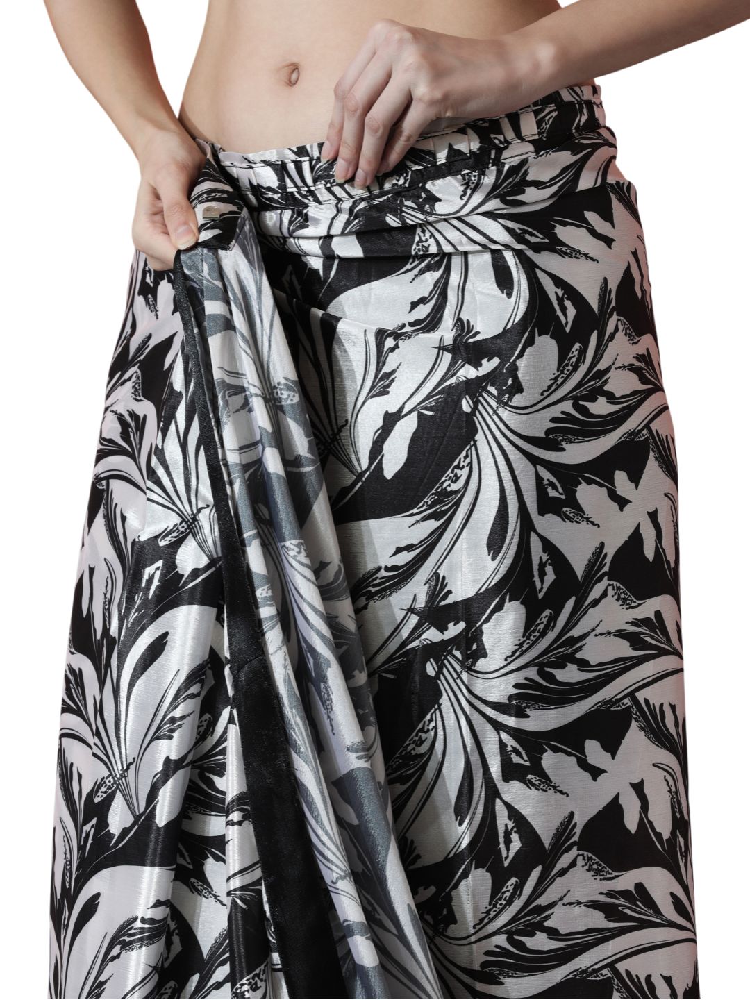 Urban Pallu Woven Design Silk Blend Fusion Saree