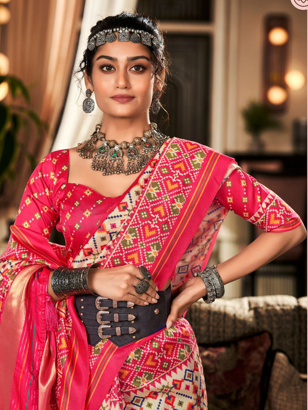 Urban Pallu Woven Design Cotton Blend Daily Saree