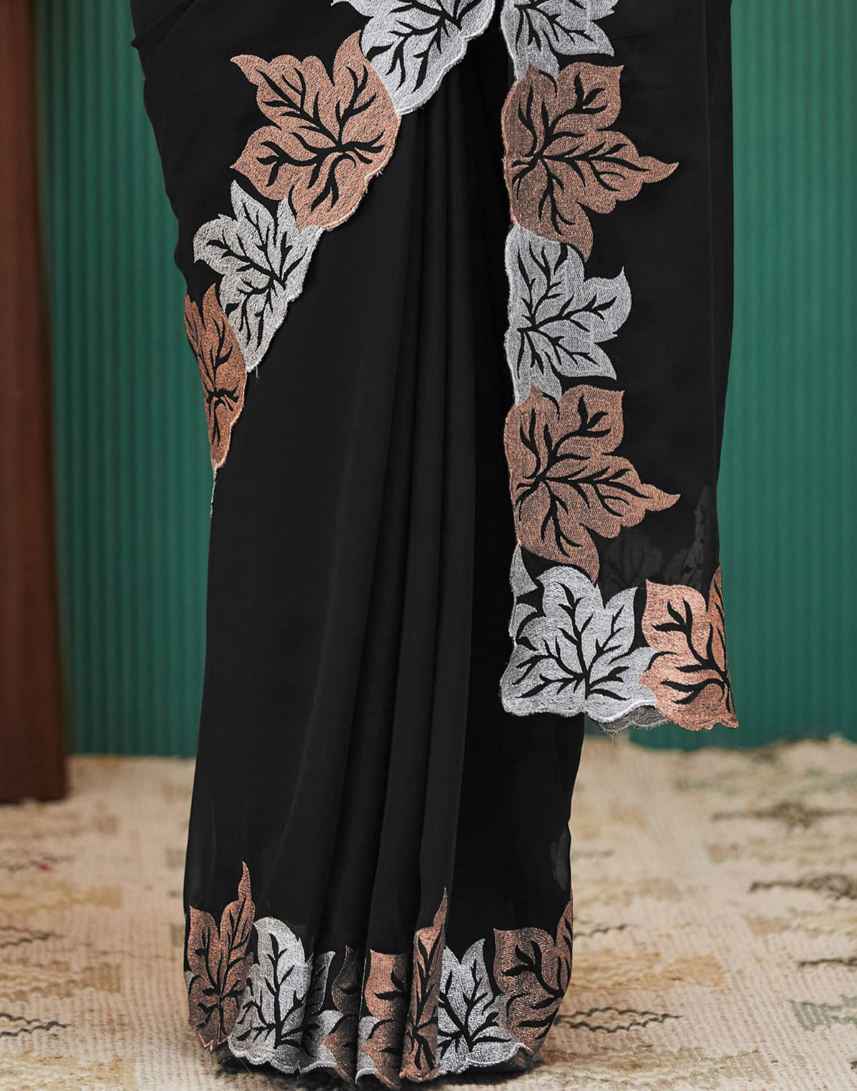 Urban Pallu Solid Poly Georgette Festive Saree