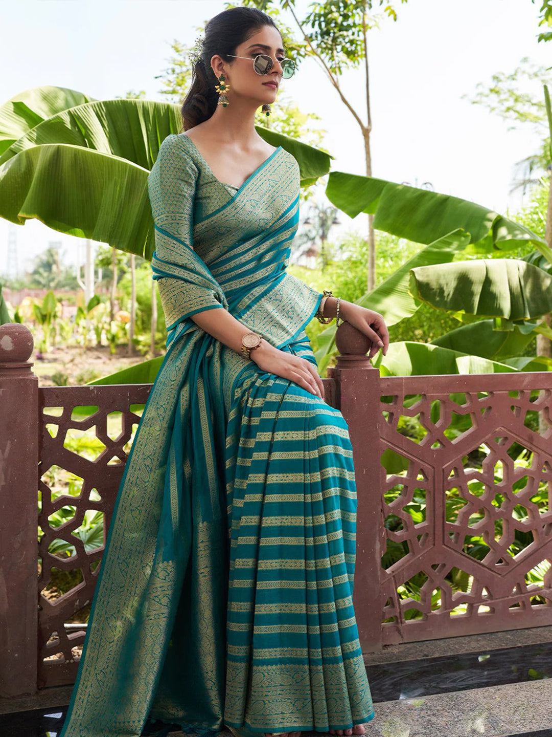 Urban Pallu Woven Design Silk Blend Work Saree