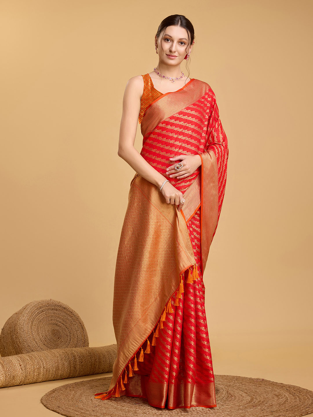Urban Pallu Woven Design Silk Blend Party Saree