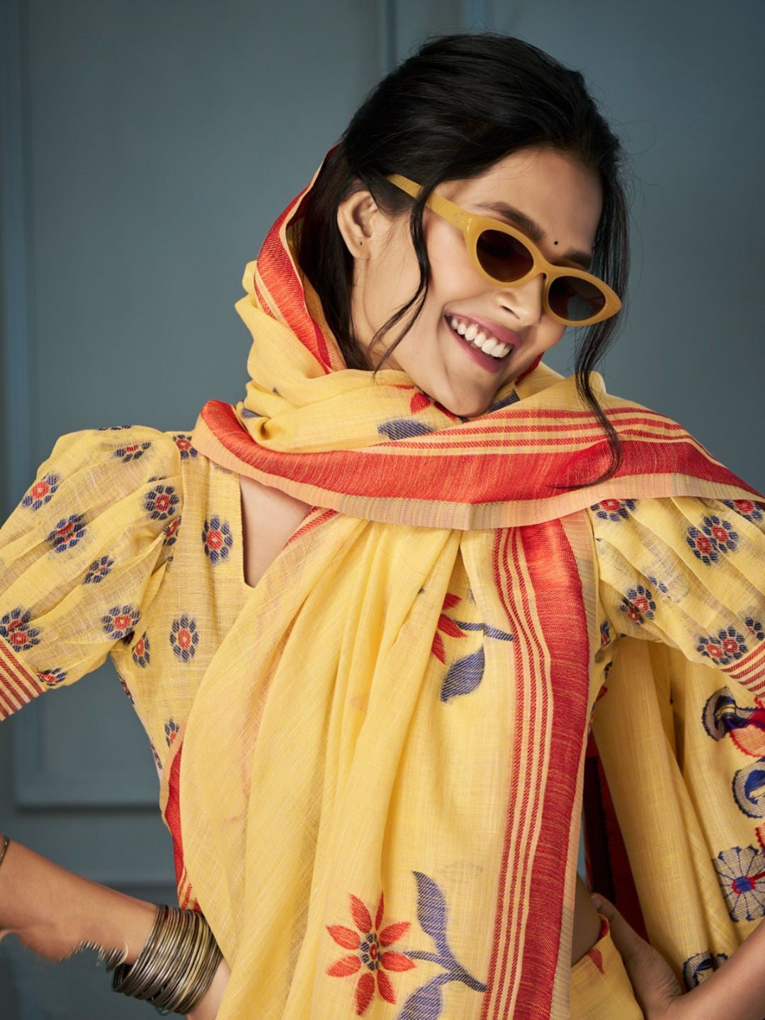 Urban Pallu Solid Cotton Blend Daily Saree