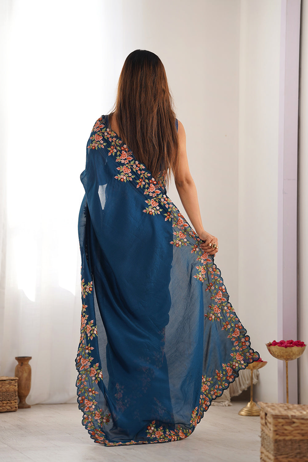 Urban Pallu Solid Silk Blend Festive Saree