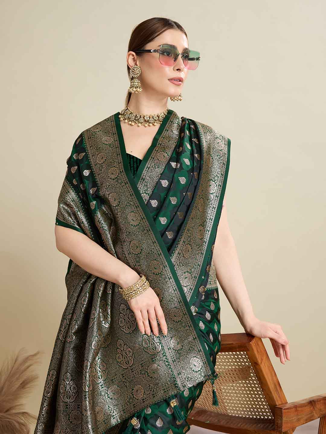 Urban Pallu Woven Design Silk Blend Party Saree