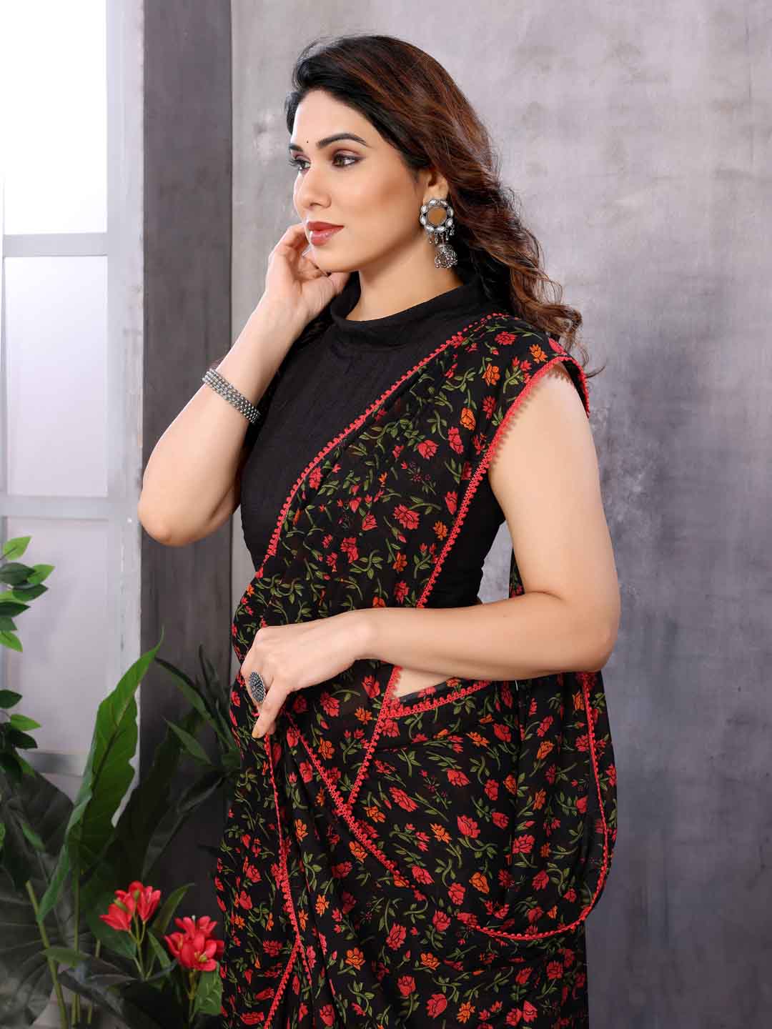Urban Pallu Solid Pure Chiffon Festive Saree