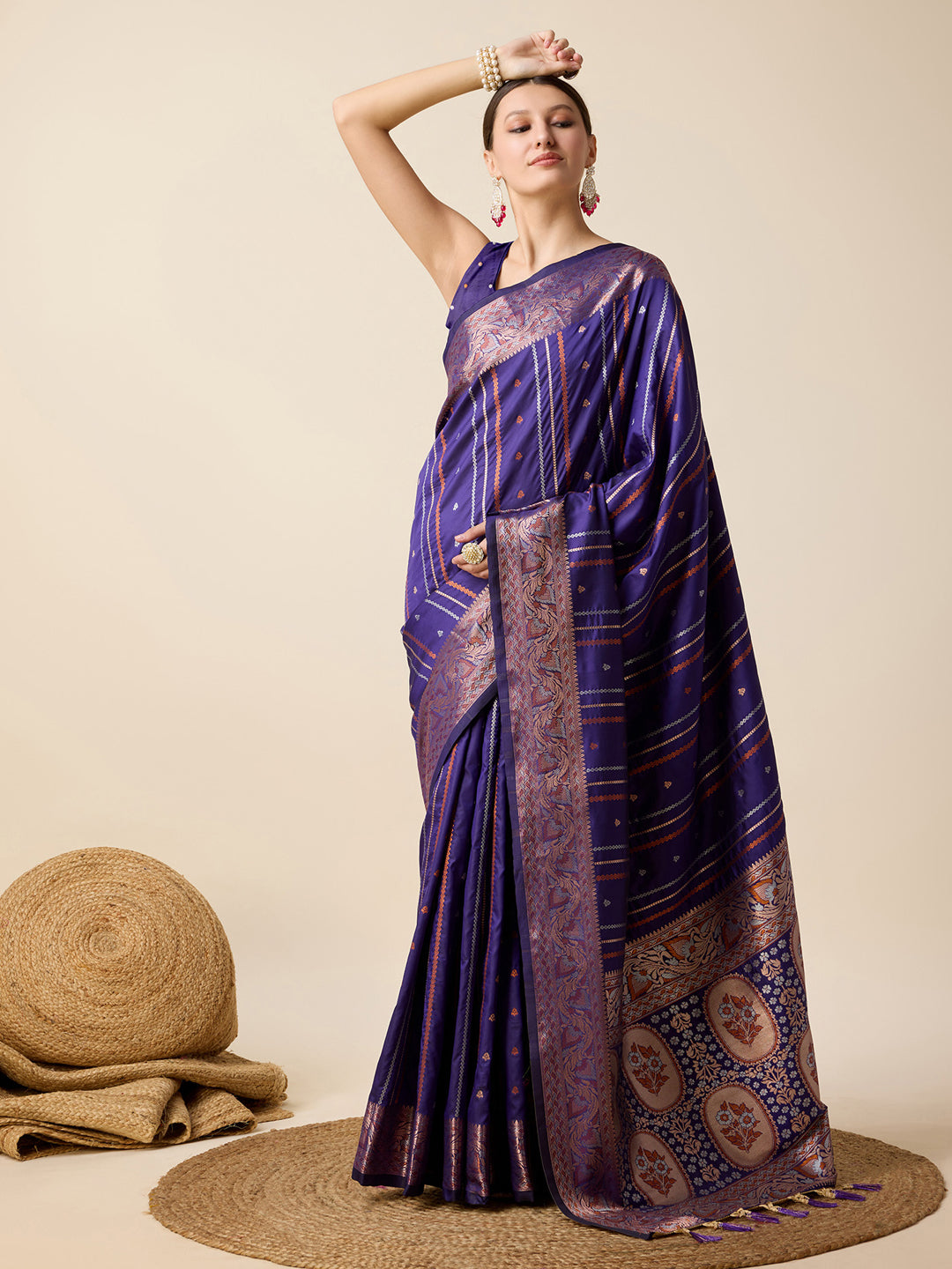 Urban Pallu Woven Design Silk Blend Party Saree