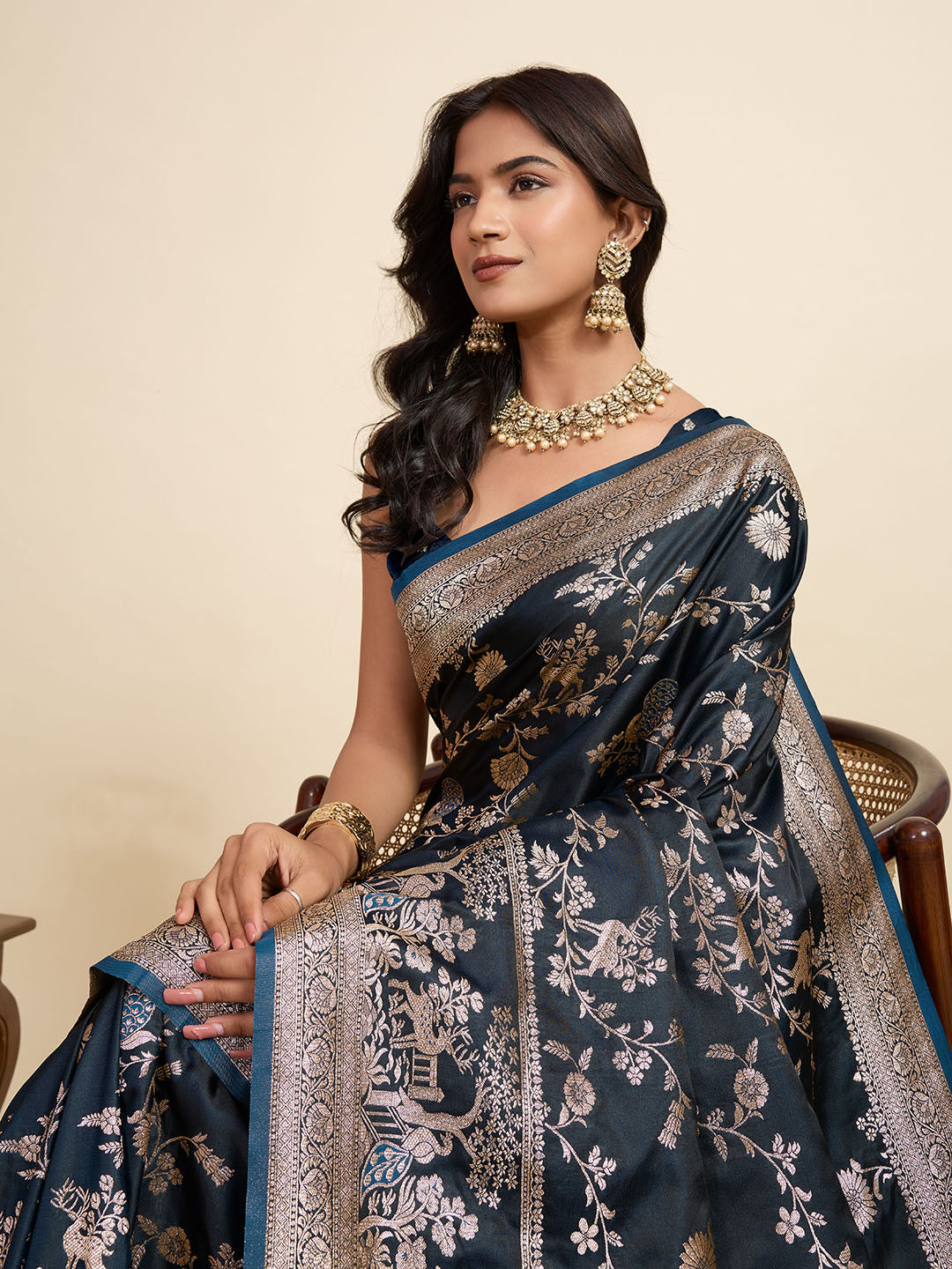 Urban Pallu Woven Design Silk Blend Party Saree