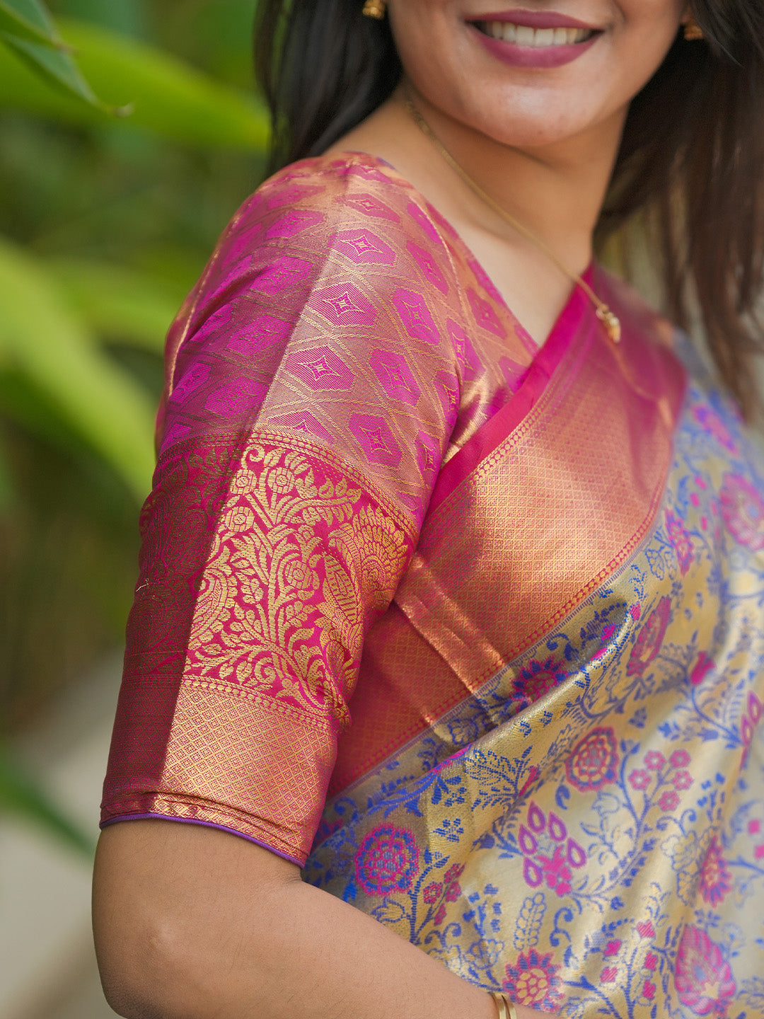 Urban Pallu Woven Design Art Silk Traditional Saree