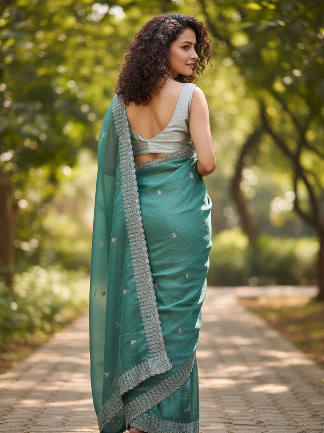 Urban Pallu Floral Sequinned Silk Blend Fusion Saree