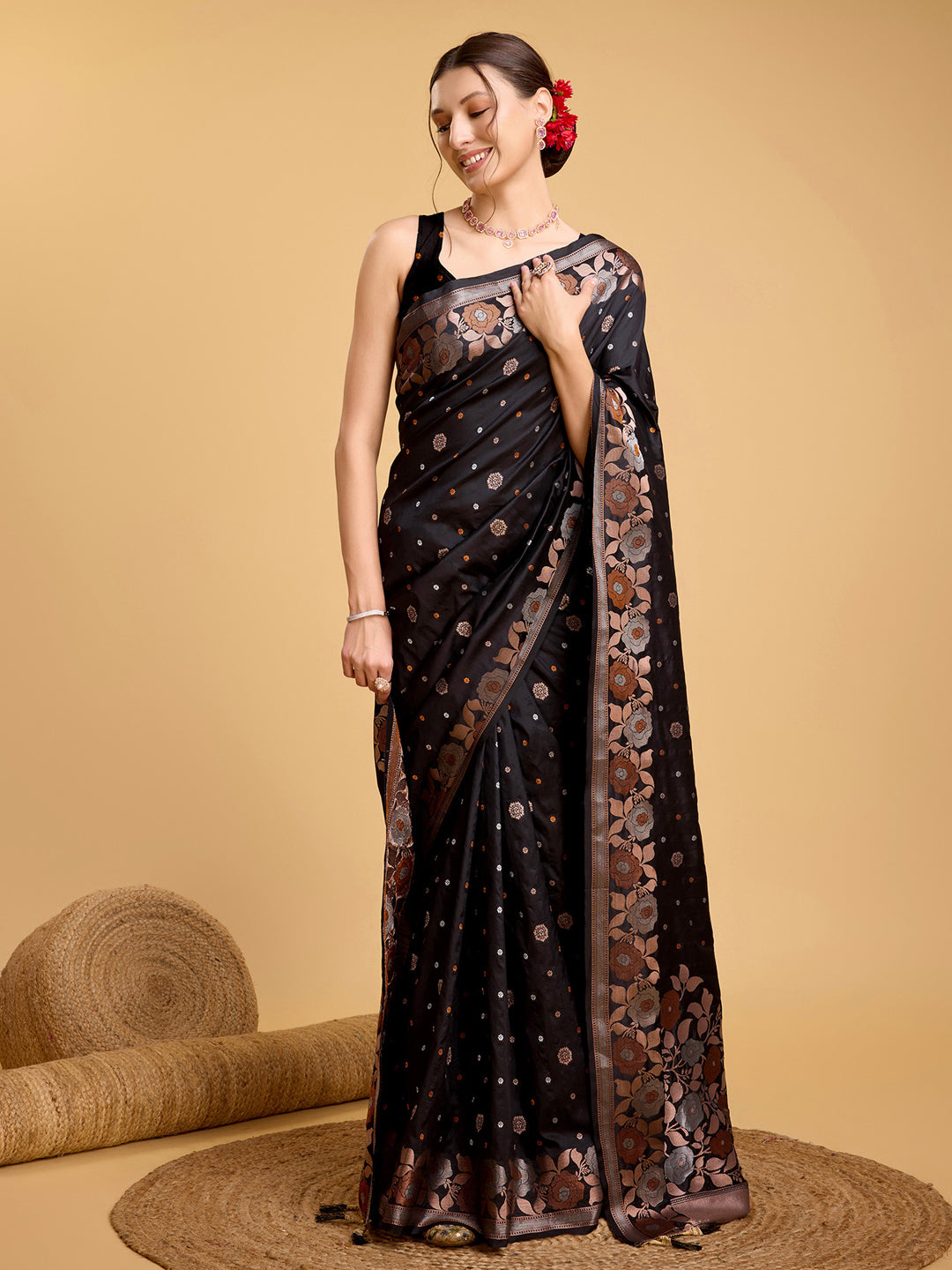 Urban Pallu Woven Design Silk Blend Party Saree