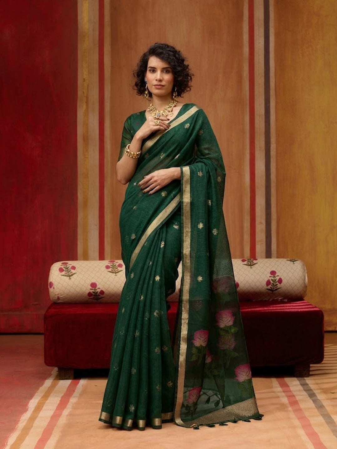 Urban Pallu Printed Satin Party Saree