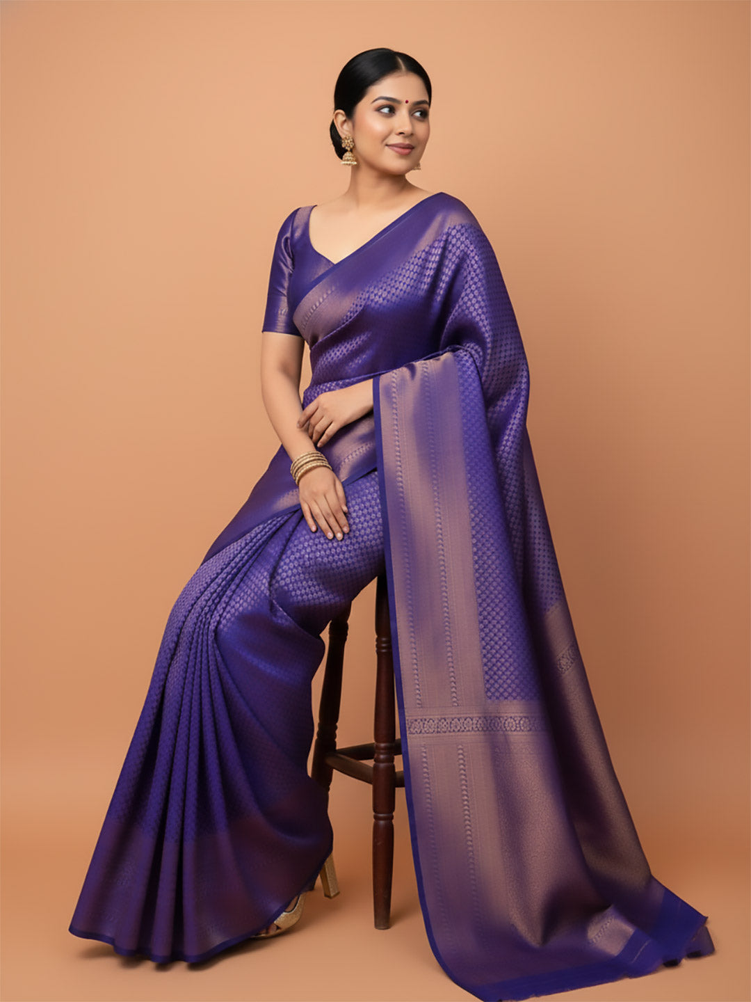 Urban Pallu Woven Design Silk Blend Traditional Saree