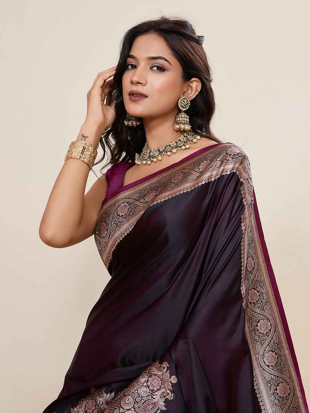 Urban Pallu Woven Design Silk Blend Party Saree