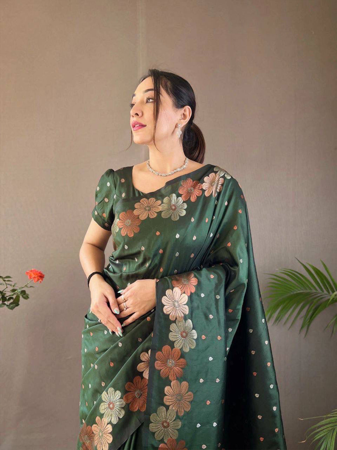 Urban Pallu Woven Design Silk Blend Work Saree