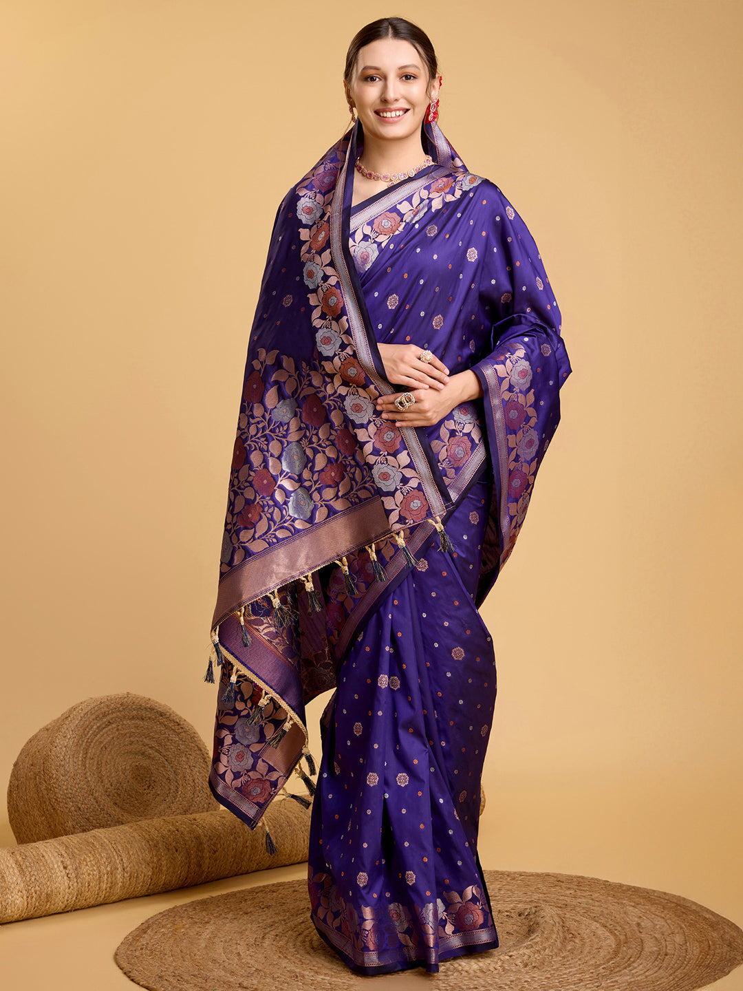 Urban Pallu Woven Design Silk Blend Party Saree