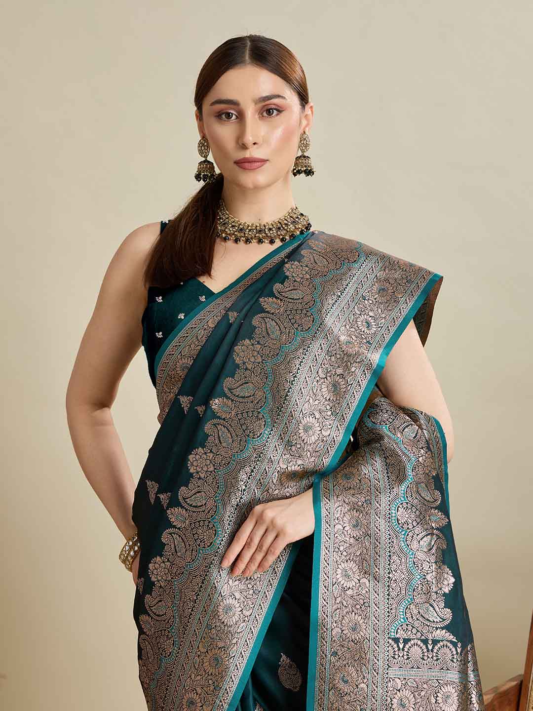 Urban Pallu Woven Design Silk Blend Party Saree