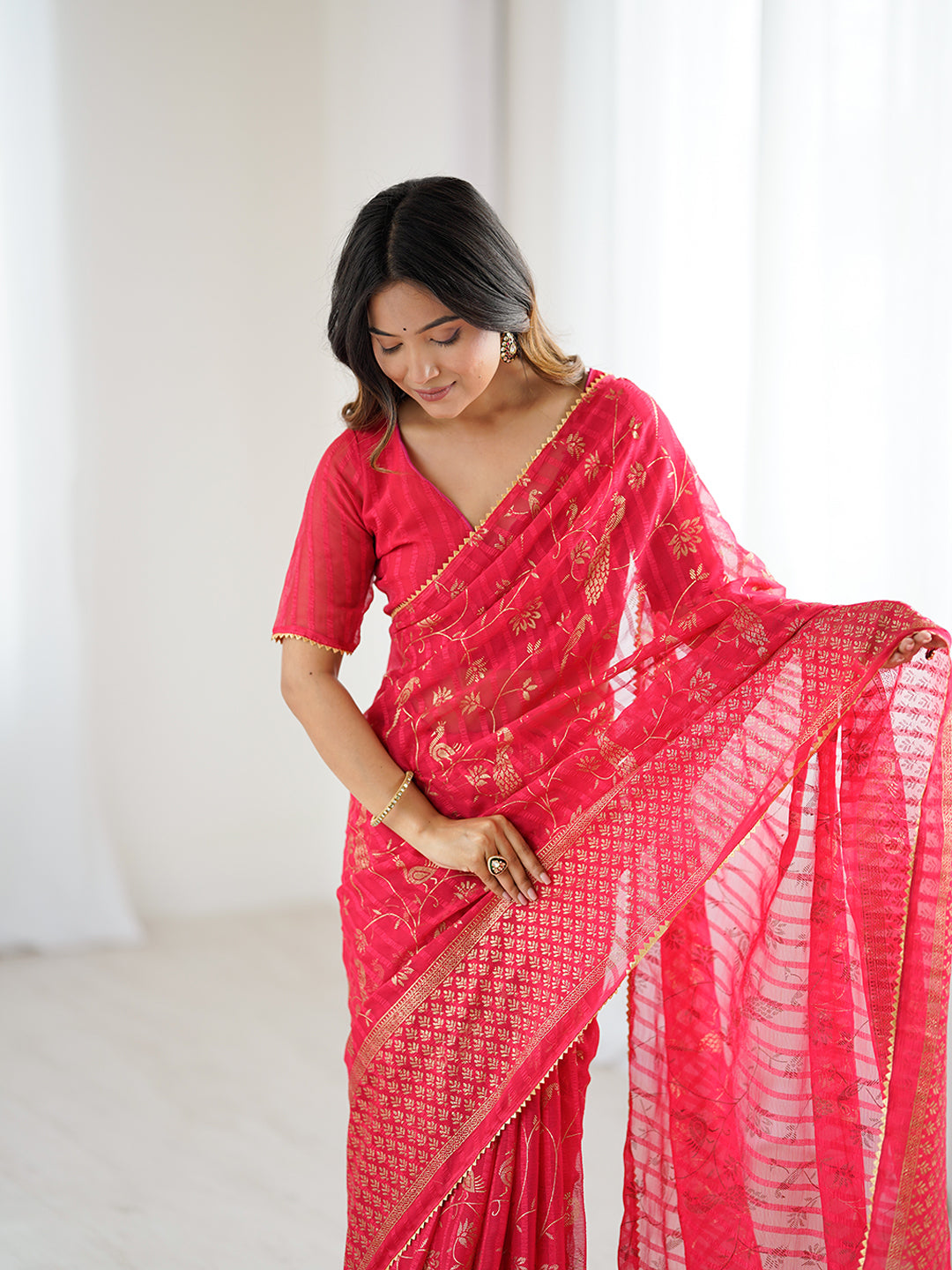Urban Pallu Printed Poly Chiffon Daily Saree