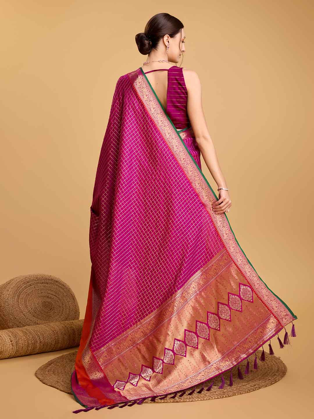 Urban Pallu Woven Design Silk Blend Party Saree