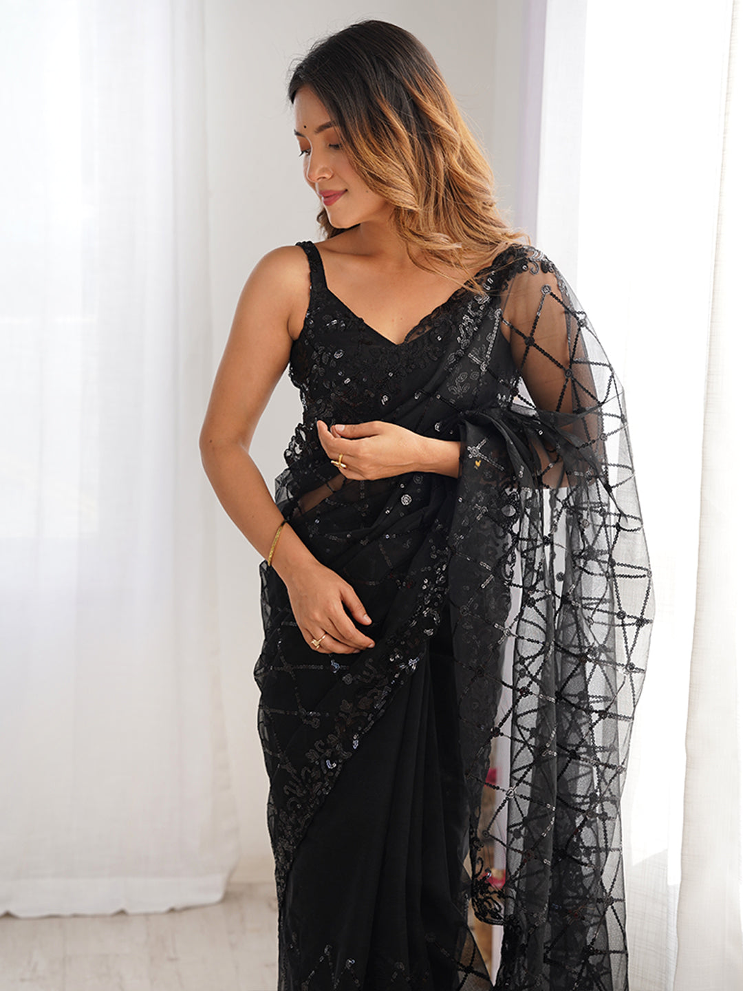 Urban Pallu Solid Net Festive Saree