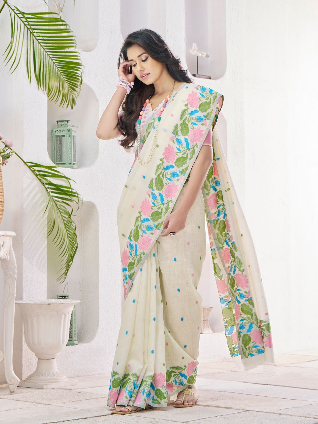 Urban Pallu Woven Design Silk Blend Daily Saree