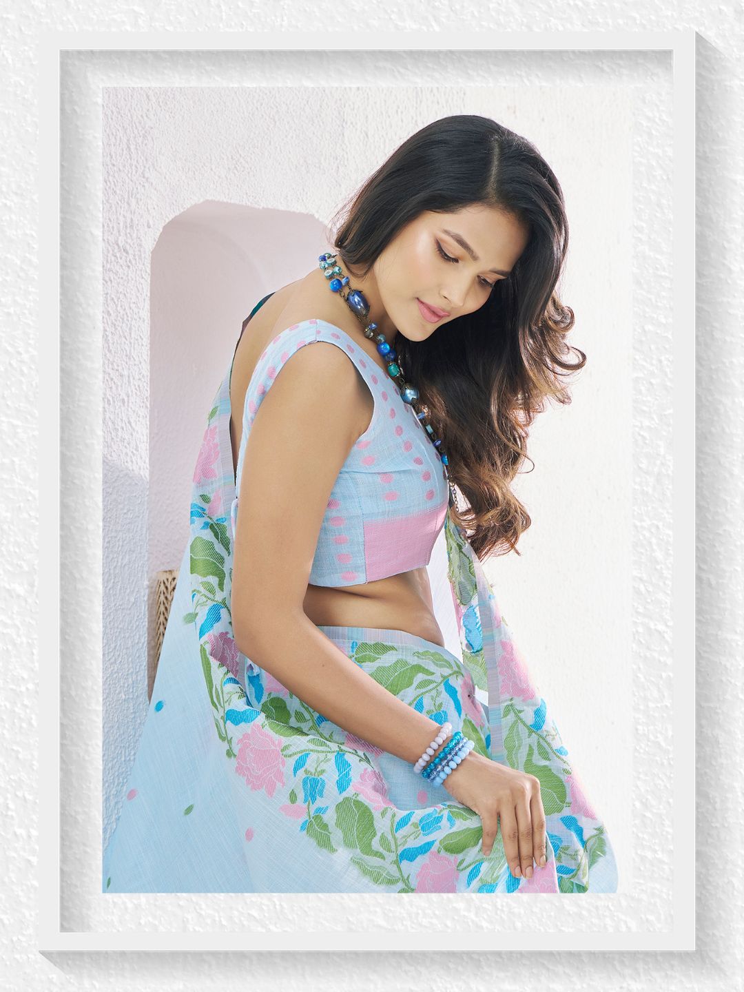 Urban Pallu Woven Design Silk Blend Daily Saree