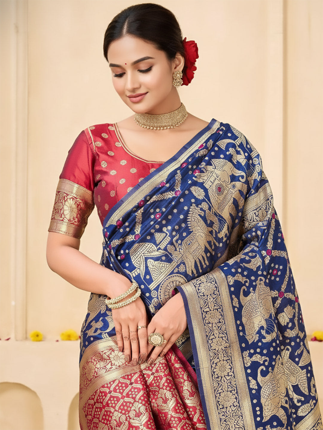 Urban Pallu Woven Design Silk Blend Festive Saree