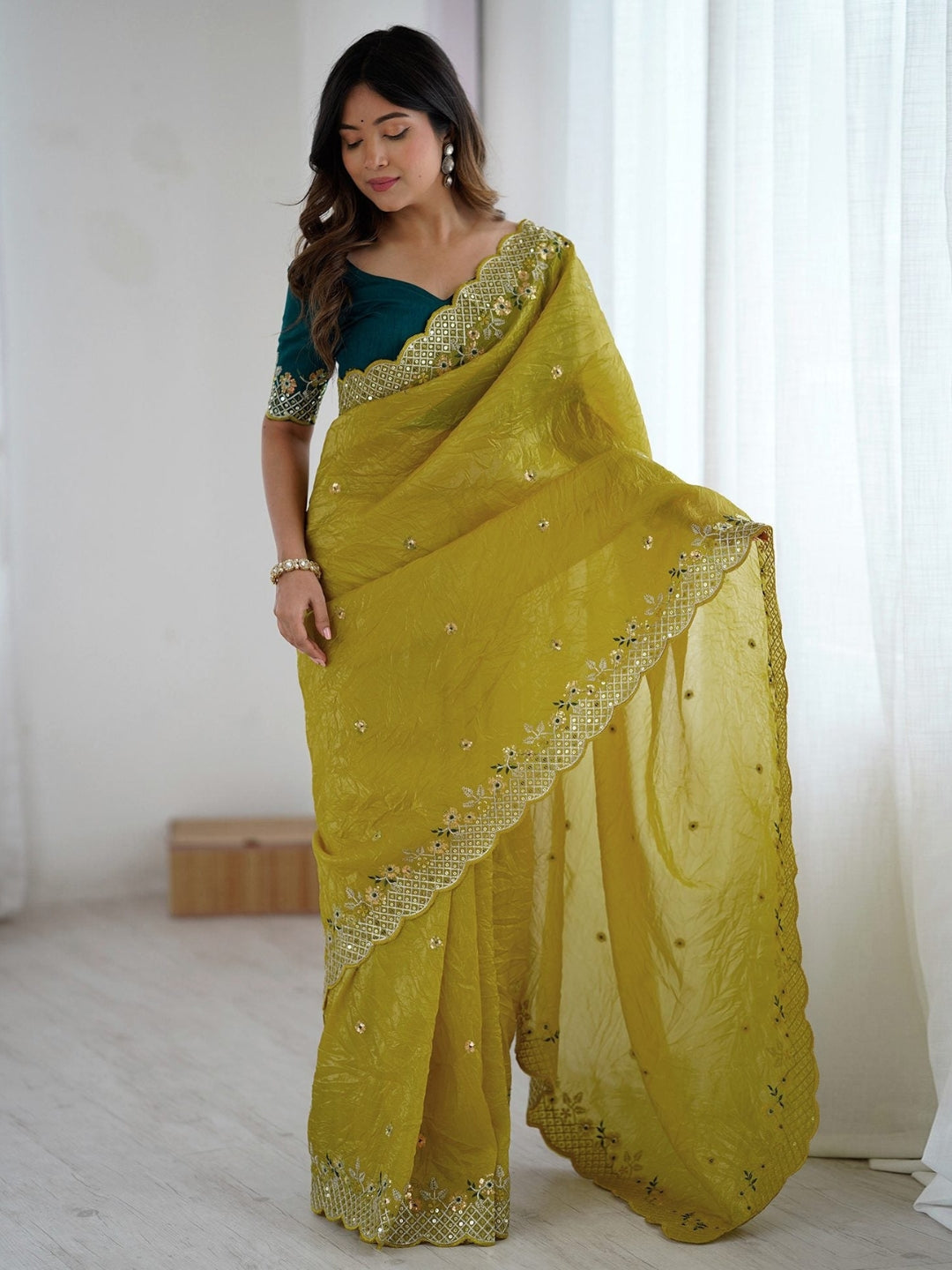 Urban Pallu Embroidered Tissue Festive Saree