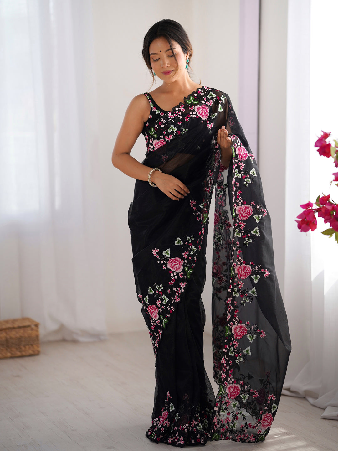 Urban Pallu Floral Embroidered Organza Heavy Work Saree