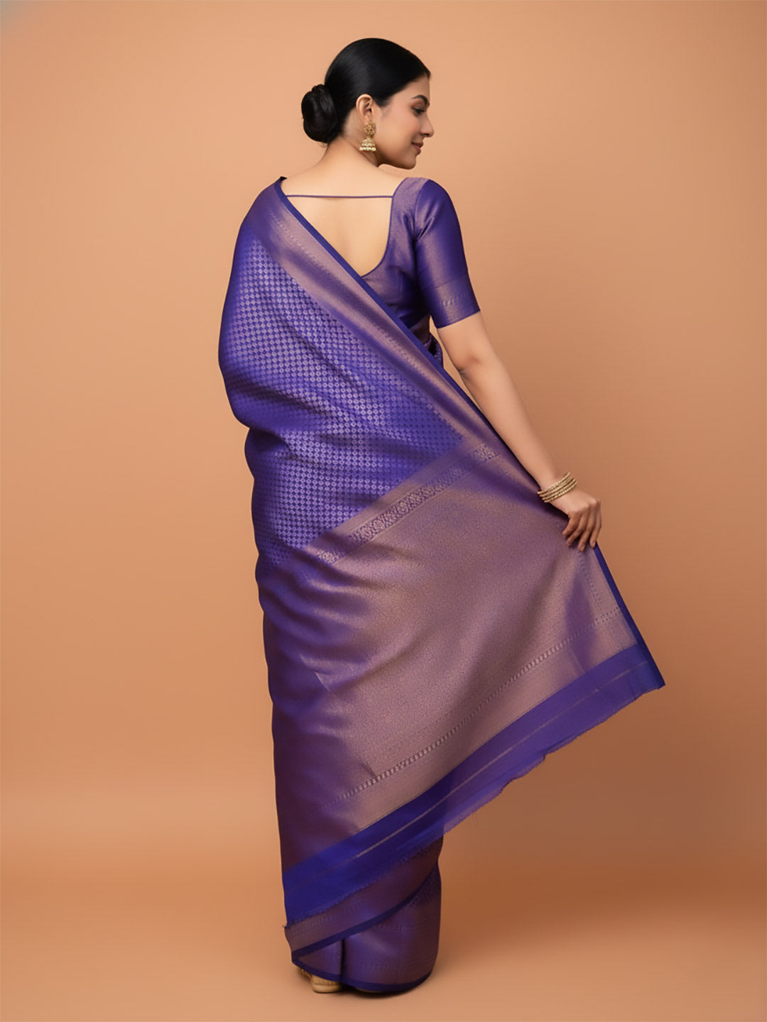 Urban Pallu Woven Design Silk Blend Traditional Saree