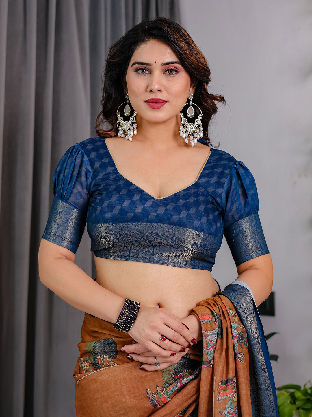 Urban Pallu Ethnic Motifs Patola Saree