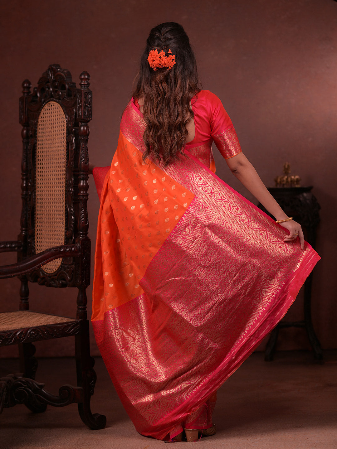 Urban Pallu Woven Design Silk Blend Traditional Saree