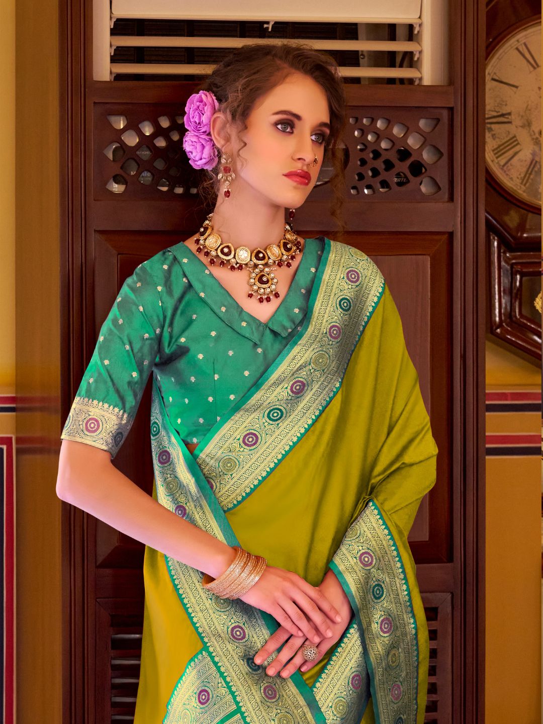 Urban Pallu Woven Design Silk Blend Daily Saree