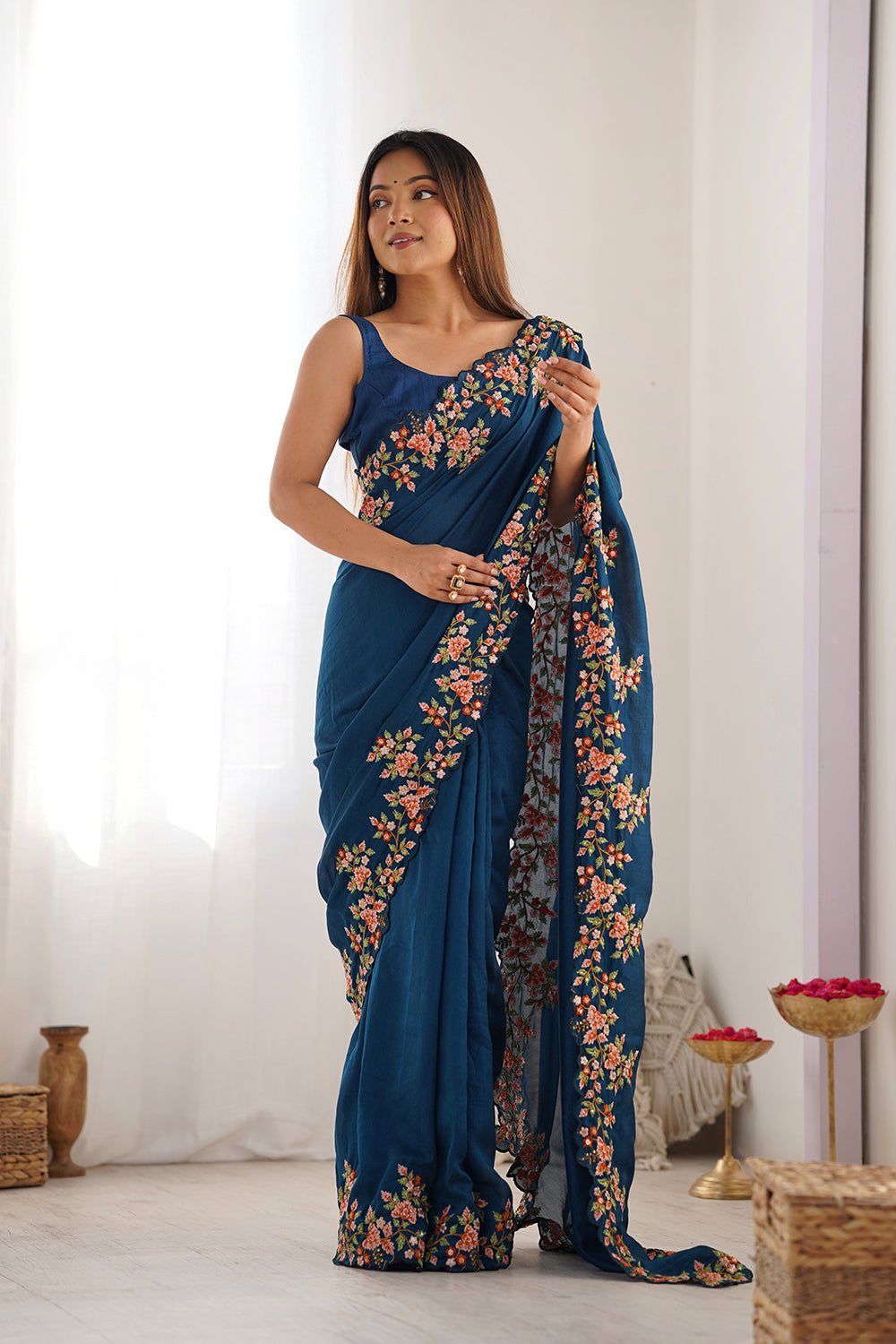 Urban Pallu Solid Silk Blend Festive Saree