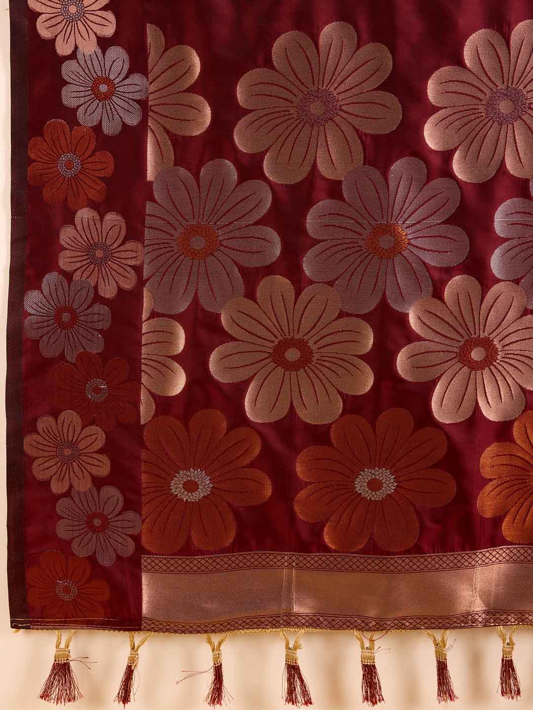 Urban Pallu Woven Design Silk Blend Party Saree