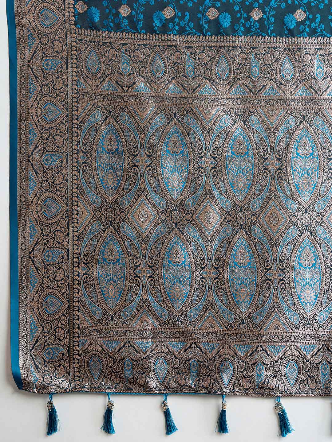 Urban Pallu Woven Design Silk Blend Party Saree