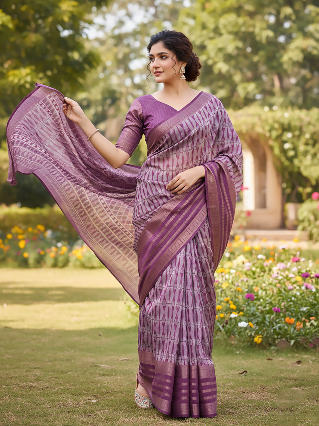 Urban Pallu Floral Sequinned Silk Blend Fusion Saree