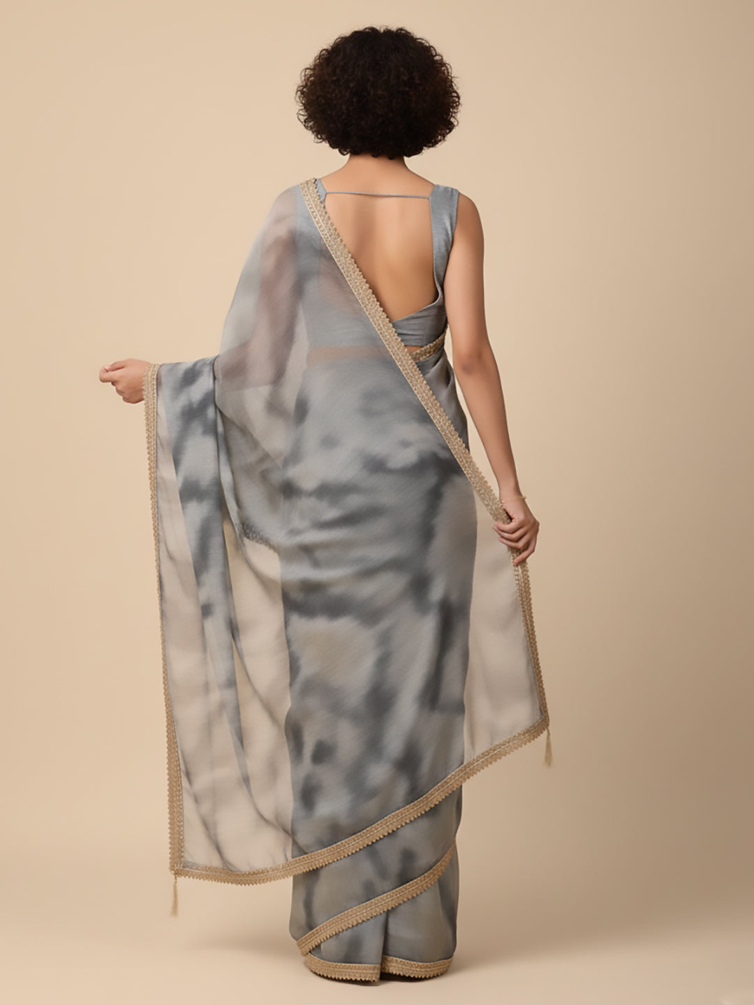 Urban Pallu Floral Sequinned Silk Blend Fusion Saree