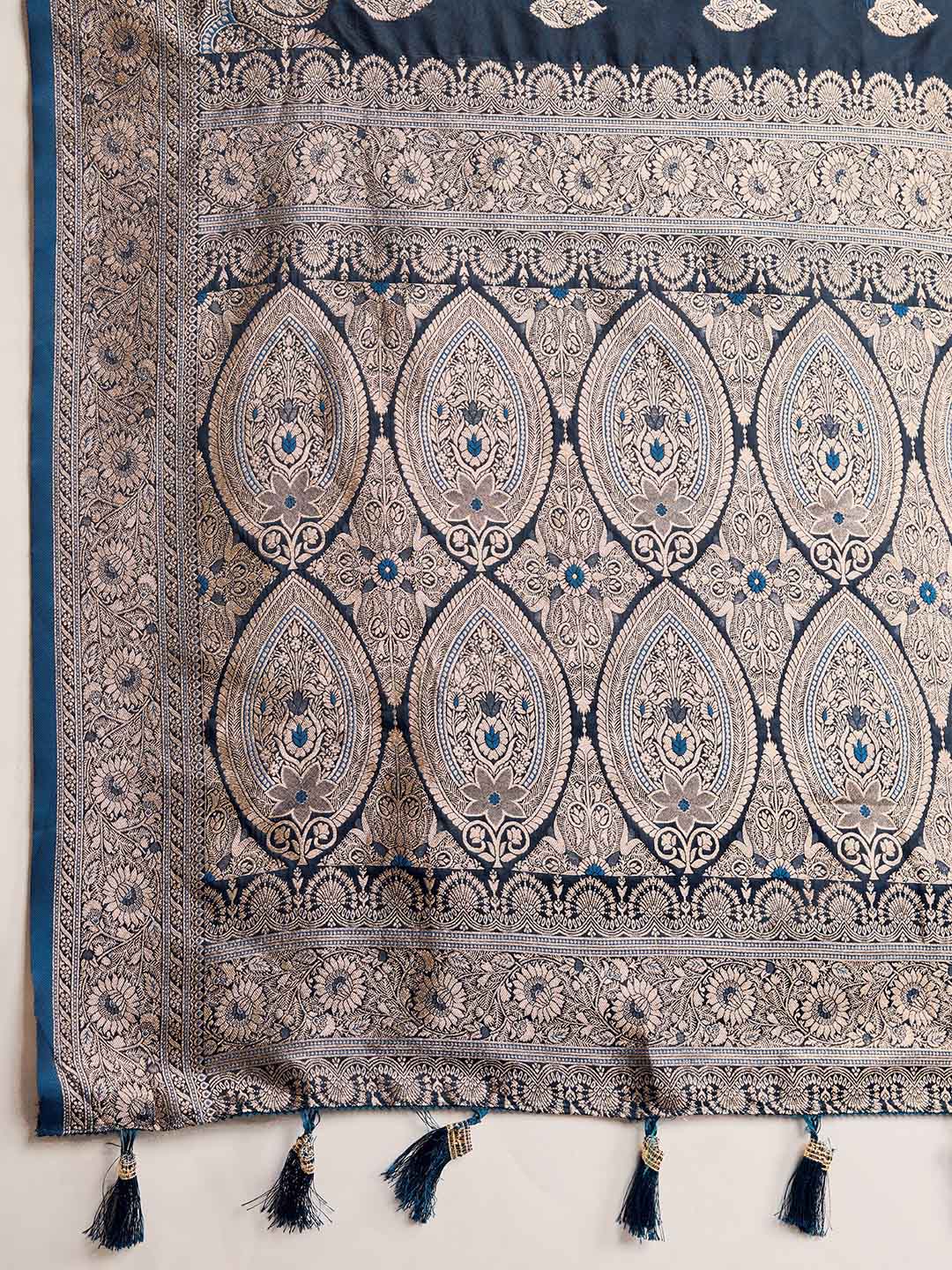 Urban Pallu Woven Design Silk Blend Party Saree