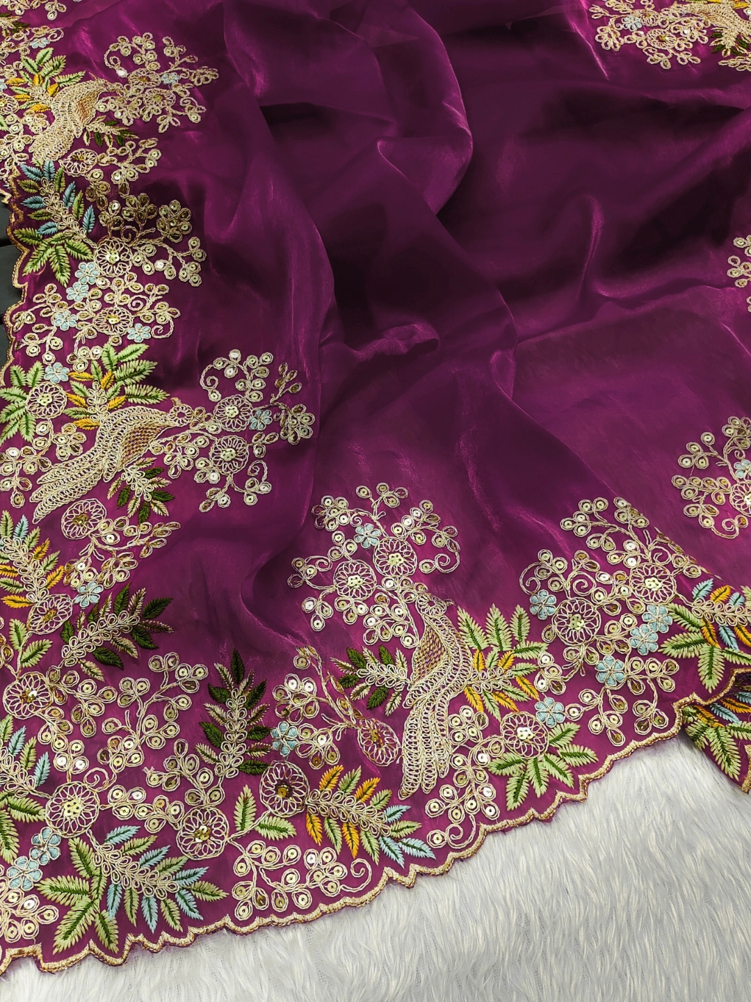 Urban Pallu Solid Silk Blend Festive Saree