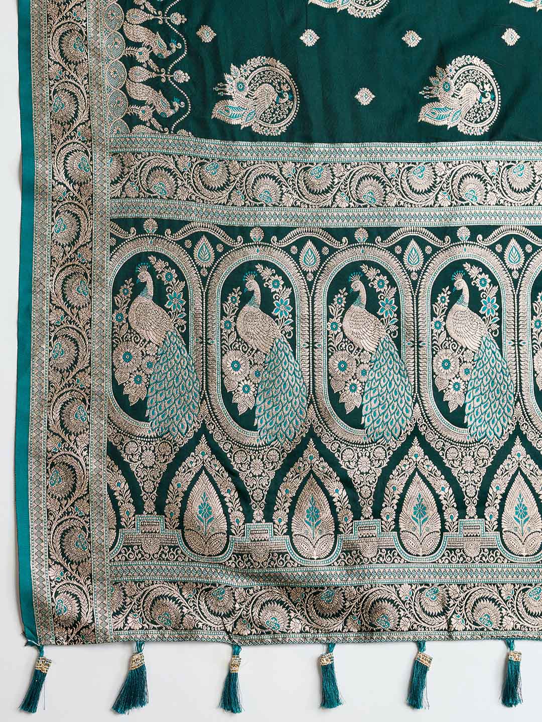 Urban Pallu Woven Design Silk Blend Party Saree
