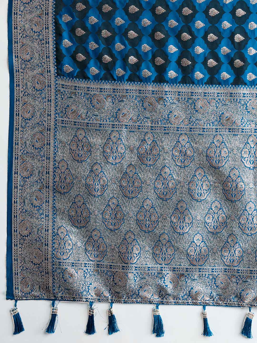 Urban Pallu Woven Design Silk Blend Party Saree