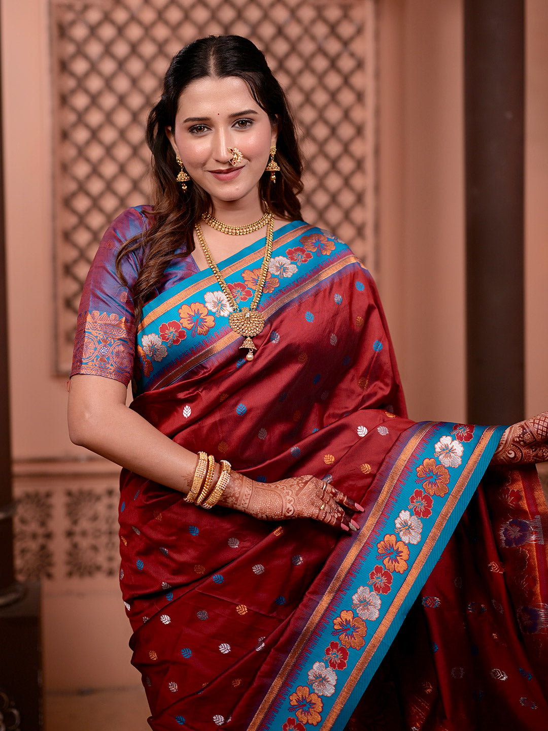 Urban Pallu Woven Design Silk Blend Traditional Saree